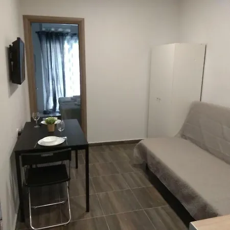 Cozy 1 Next To Stavros Niarxos *
